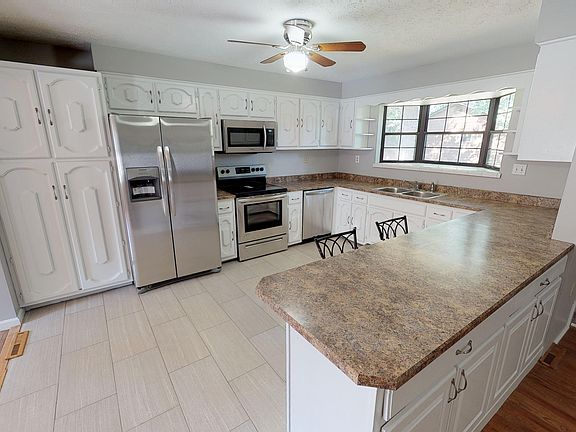 3rd image of 5771 Pine Barren Dr