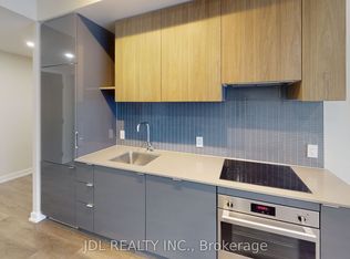 161 Roehampton Ave #703, Toronto, ON M4P 0C8