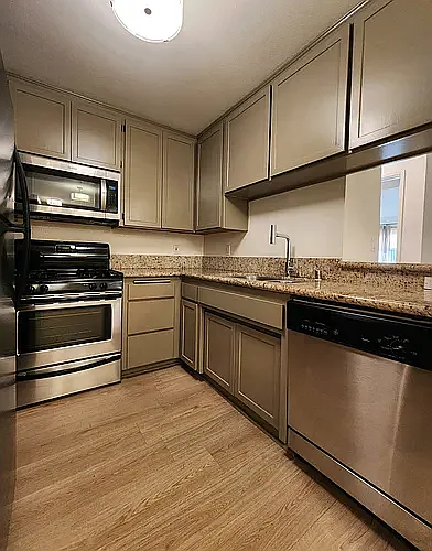 1444 S. Saltair — Photo 29