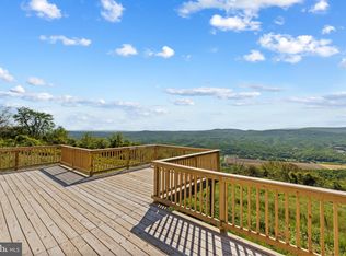 210 Skyview Dr, Romney, WV 26757