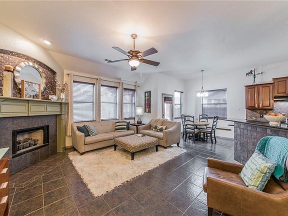 5th image of 3212 Outlook Ct