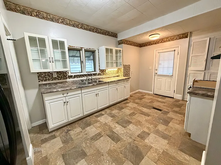 4320 Gallia St — Photo 5