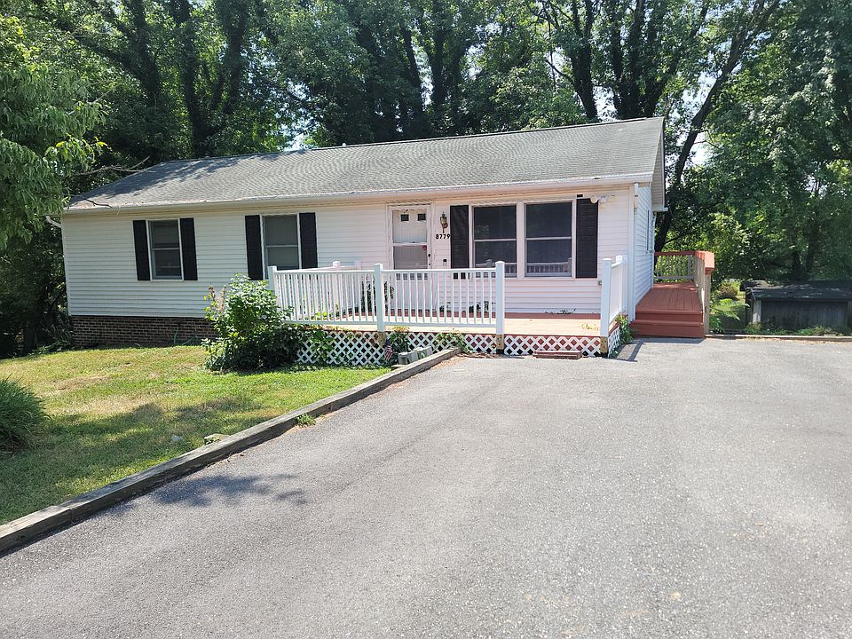 1st image of 8779 Saint Andrews Dr