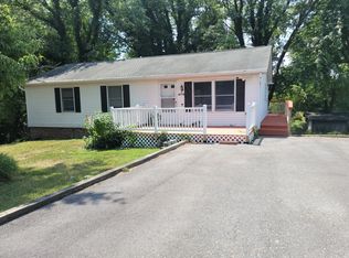 8779 Saint Andrews Dr, Chesapeake Beach, MD 20732