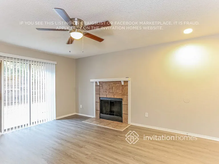 427 Dawn Dr — Photo 3