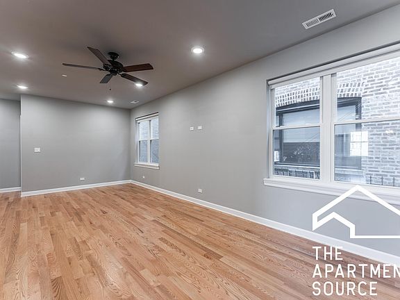 3rd image of 6206 S Kimbark Ave #1E