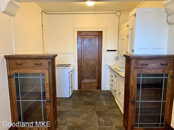 2nd image of 2822 N 1st St APT 211