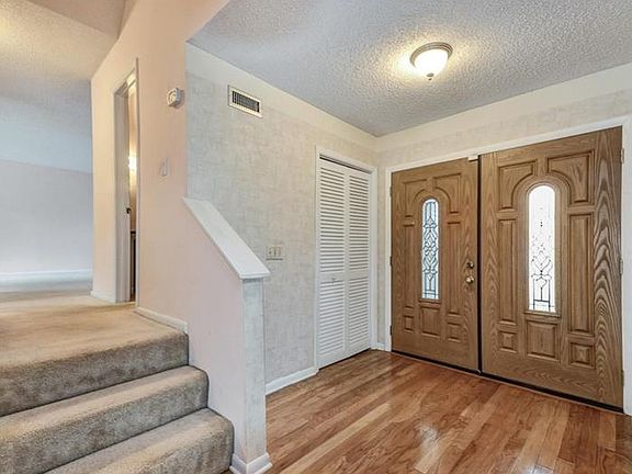 3rd image of 6911 Shady Pl