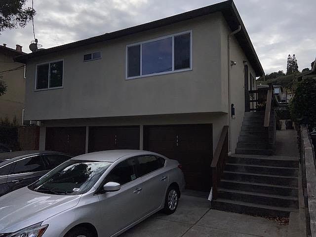 1st image of 884 Gordon Ave