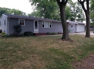 801 E Fairview Dr, Tuscola, IL 61953