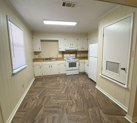 4th image of 408 N Joplin Ave #2