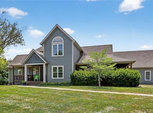 31225 W 102nd St, De Soto, KS 66018