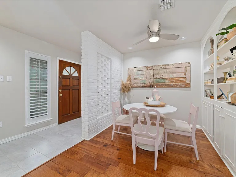 869 Wax Myrtle Ln #A — Photo 8