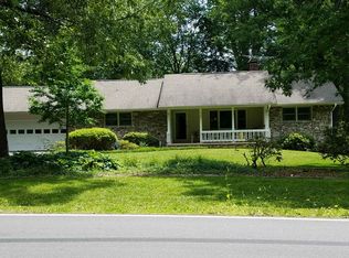 160 Broyles Rd, Hendersonville, NC 28791