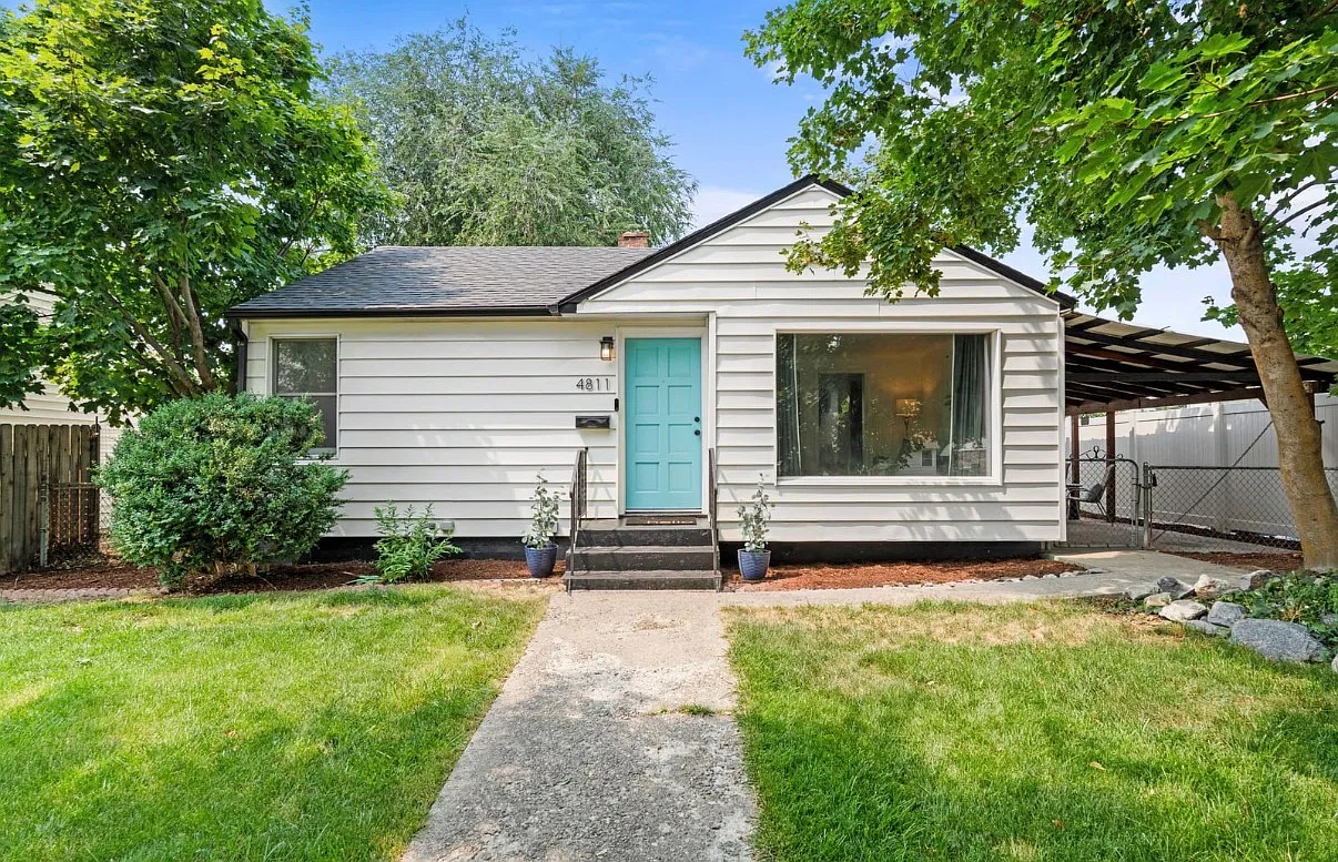 3 bed, 1452 sqft, $2,500 — Photo 1