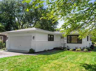 236 Oxford Ave, Clarendon Hills, IL 60514