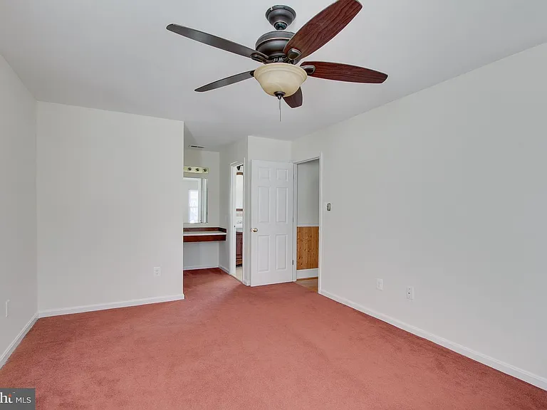 5400 Hampton Forest Way — Photo 18