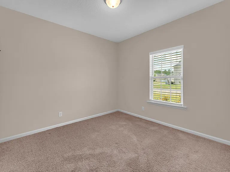 139 W West Winn Ave — Photo 7