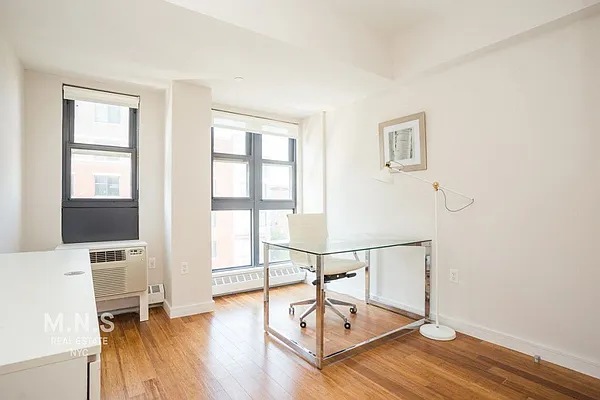 Rented by MNS Marketing | media 7