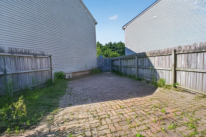 9833 Worthington Blvd — Photo 30