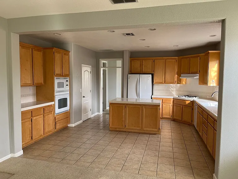 3064 Audubon Cir — Photo 10
