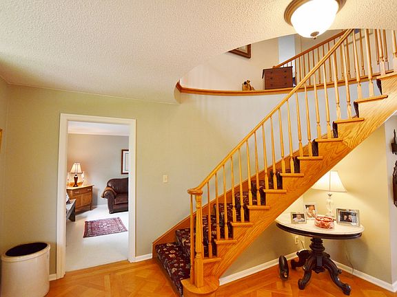 4th image of 112 Wildwood Dr