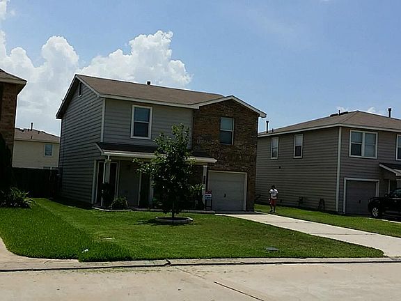 2nd image of 7906 Chatham Springs Ln