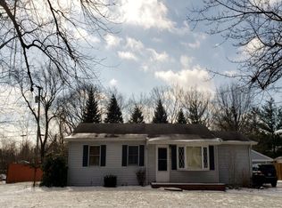 1038 Sunny Ln, Monroe, MI 48162