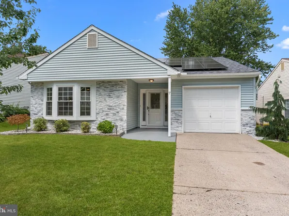 7 Willowwood Ct, Columbus, NJ 08022