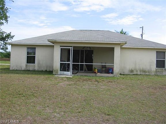 3rd image of 3003 NW 10th St