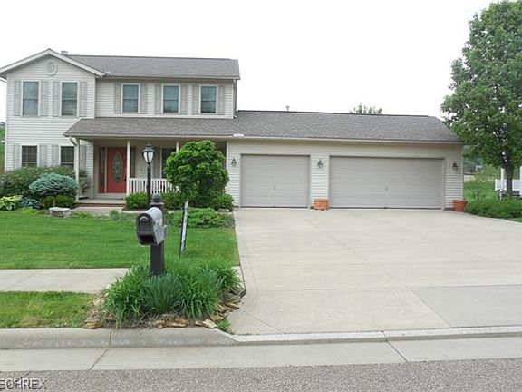 2nd image of 440 Deer Park Dr NE