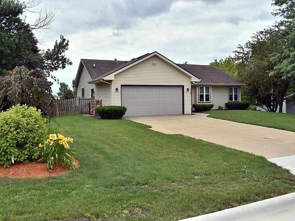 2nd image of 7720 Coopers Hawk Trl