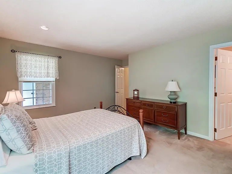 9728 Timberview Ct #10 — Photo 24