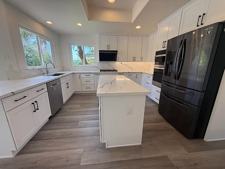 401 Hickoryhill Dr — Photo 8