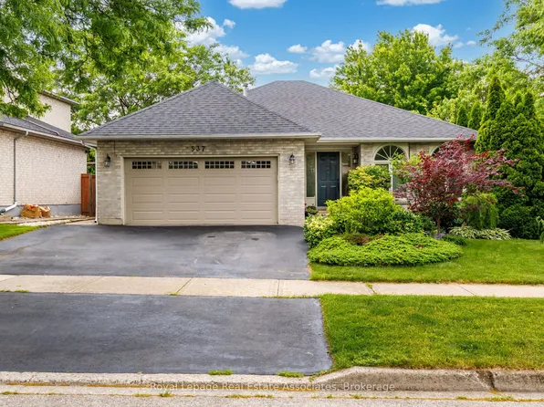 537 Mathewman Cres, Burlington, ON L7L 5S6