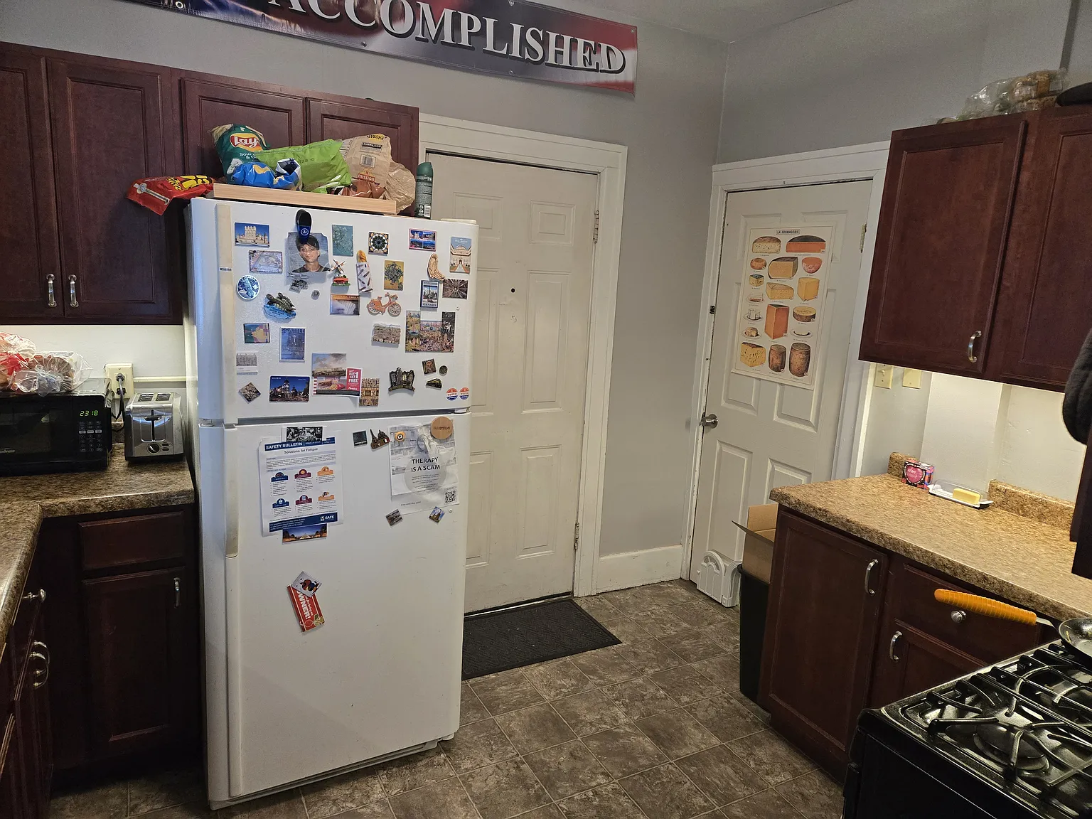 3 bed, 1750 sqft, $1,900 — Photo 4
