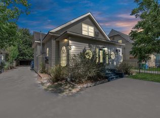 216 Burr St, Houston, TX 77011