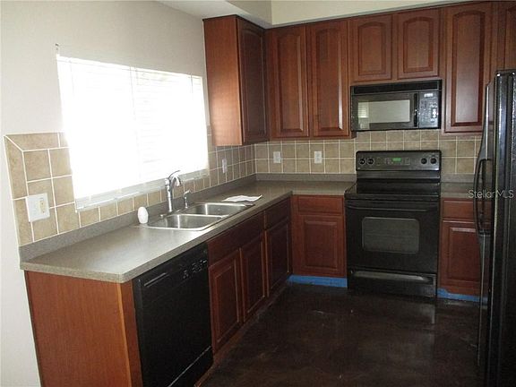 4th image of 27338 New Smyrna Dr