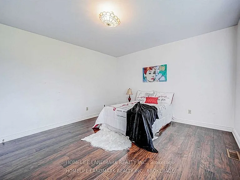 44 Frontenac Ave — Photo 27