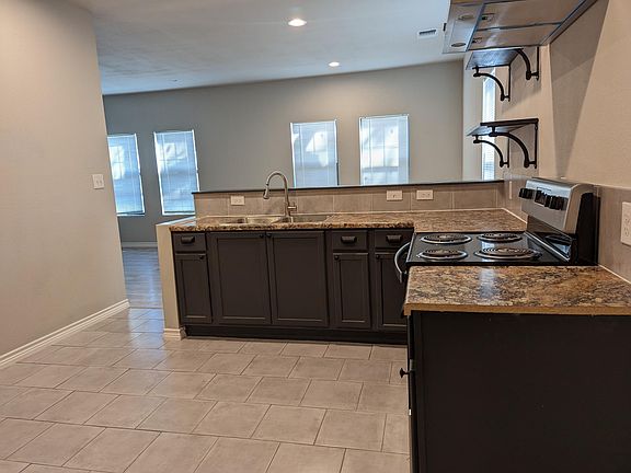 5th image of 1207 Avant Ave