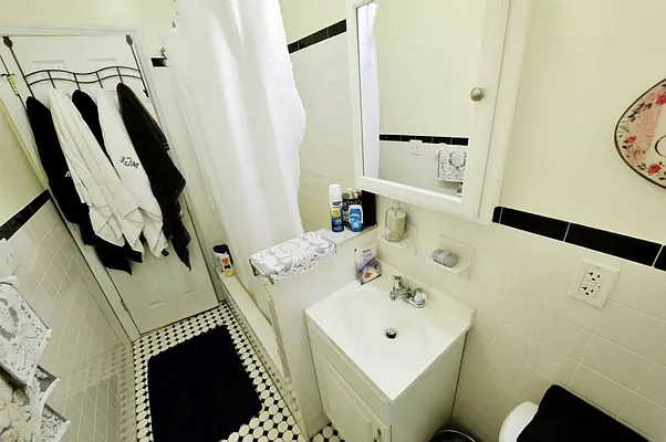 Rented by Compass | media 15