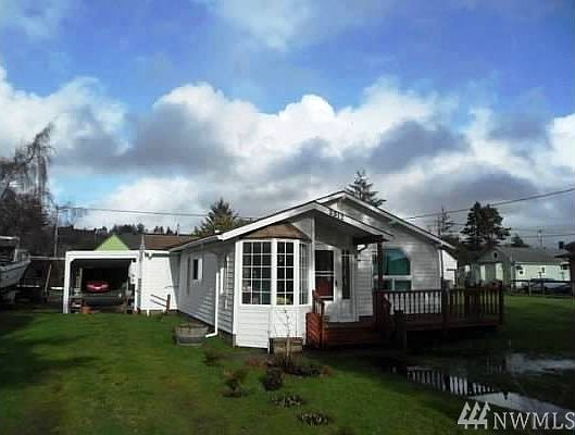 2nd image of 2312 Bay Ave