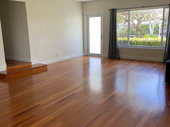 3rd image of 465 NE 34th St