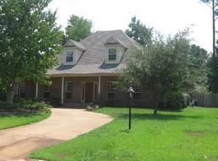 5803 Winchester Dr, Texarkana, TX 75503