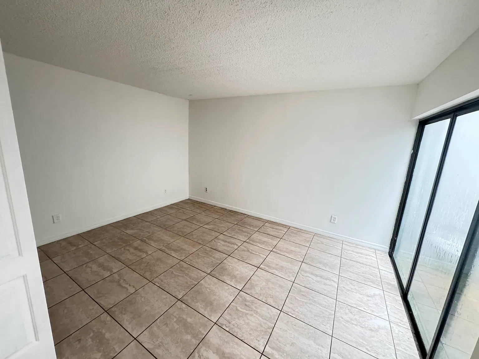 2 bed, 1236 sqft, $2,500 — Photo 3