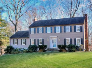 261 Spring Water Ln, New Canaan, CT 06840
