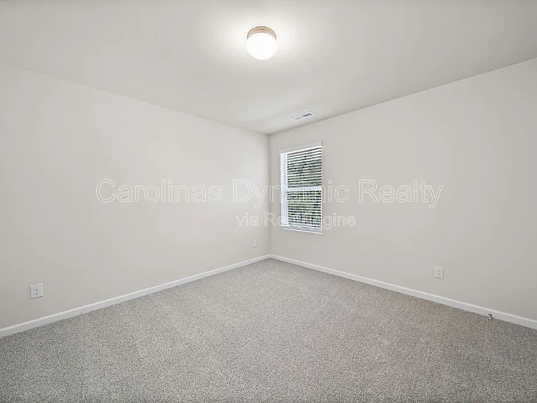 3200 Polk And White Rd #A — Photo 33
