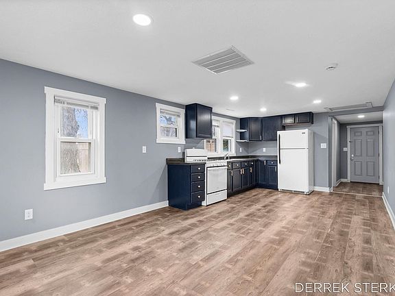 5th image of 172 Reed Ave