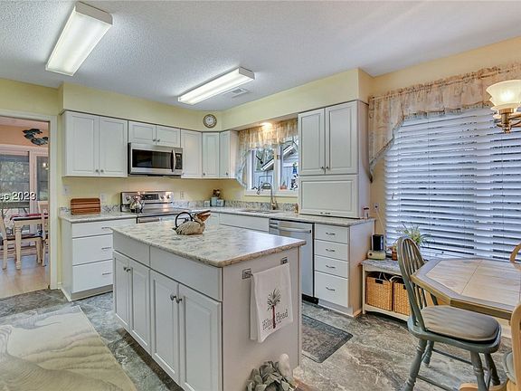 5th image of 62 Cypress Marsh Dr