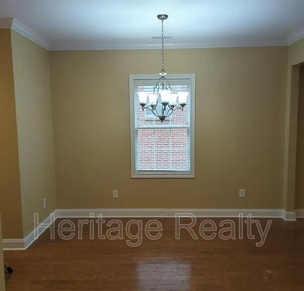 655 Yorkland Way #1 — Photo 4